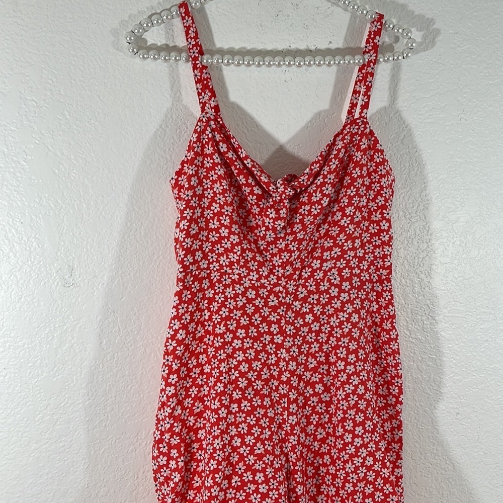OLD NAVY RED FLORAL WAIST-DEFINED TIE-FRONT CAMI JUMPSUIT SIZE XS NEW - Picture 3 of 10